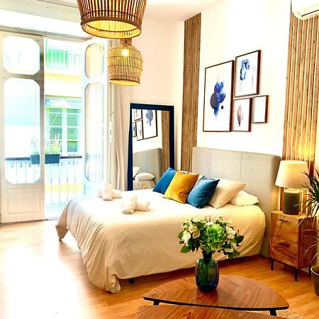 Calderon III Deluxe Central Sinesedesignhomes Малага Экстерьер фото