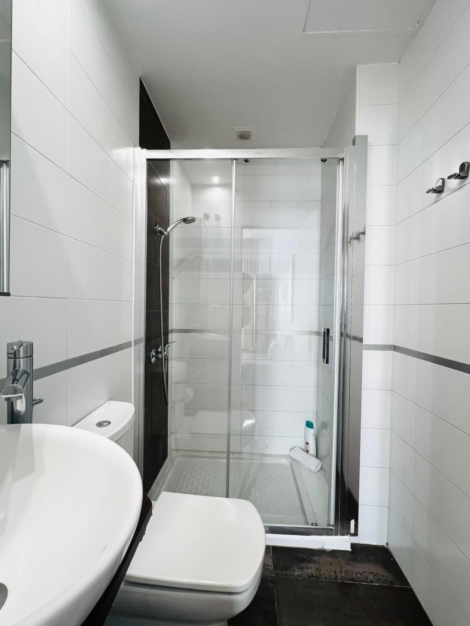 Calderon III Deluxe Central Sinesedesignhomes Малага Экстерьер фото